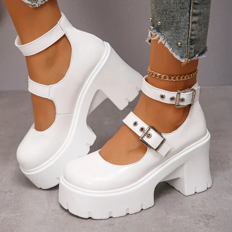 Anzia Platform Sandals - Image 5