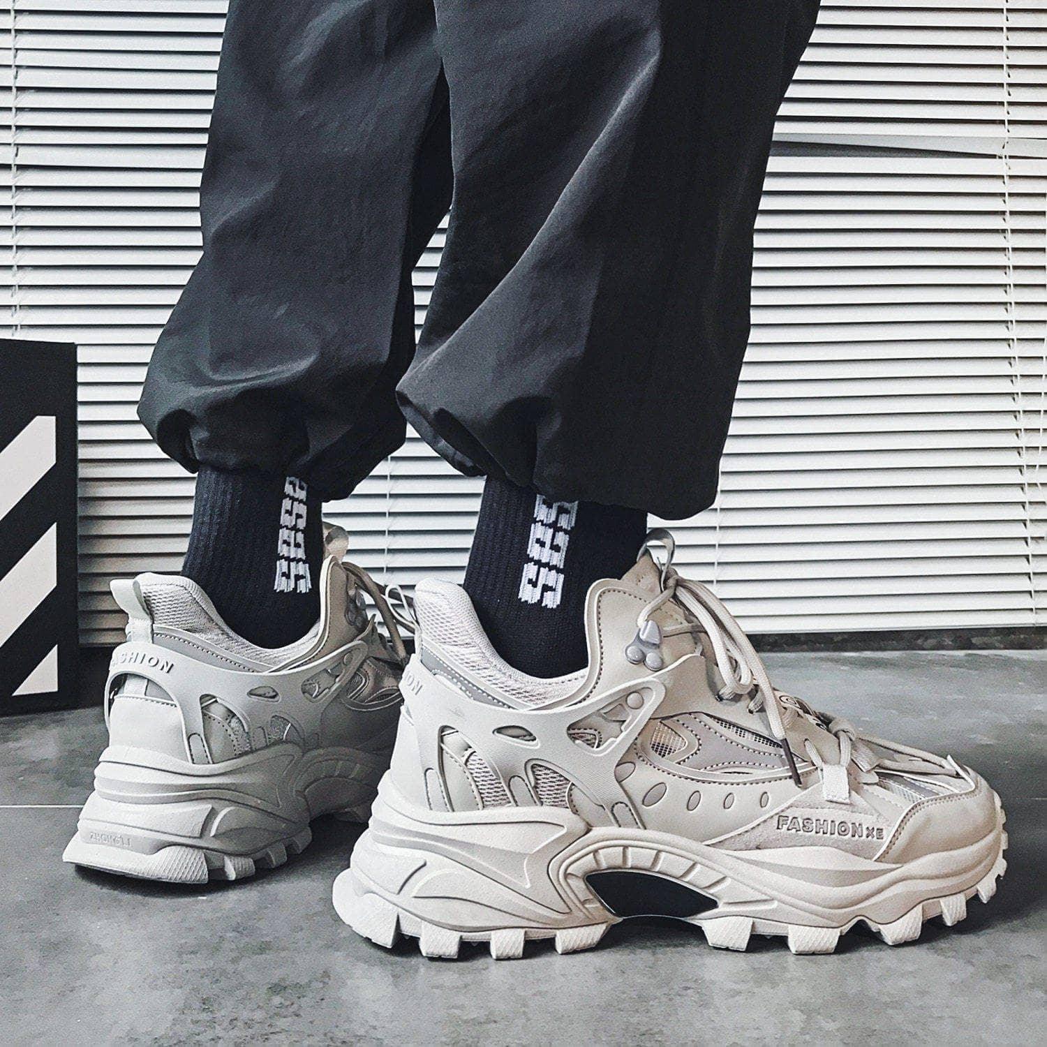 Bronto Sneakers - Image 9