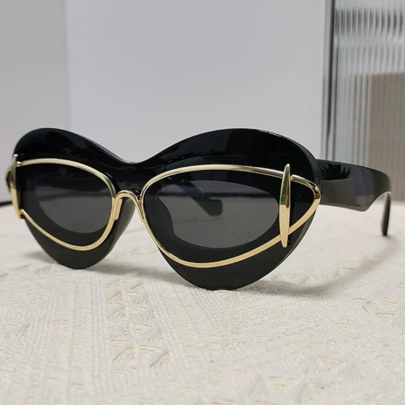 Cat Eye Sunnies - Image 5