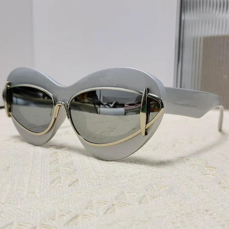 Cat Eye Sunnies - Image 7