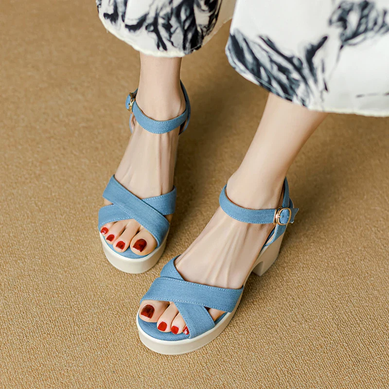 Classic Chic Heels - Image 5