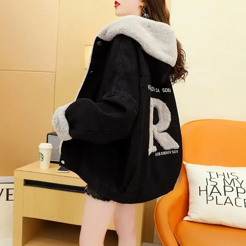 Cozy Lettered Loose Jacket - Image 3