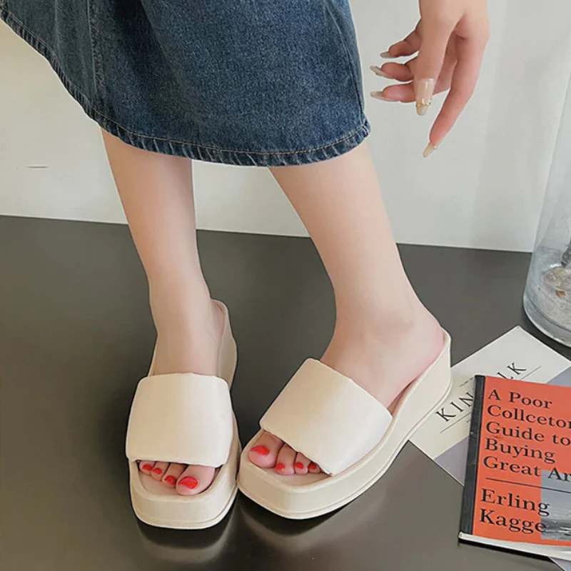 Destin Summer Slippers - Image 19