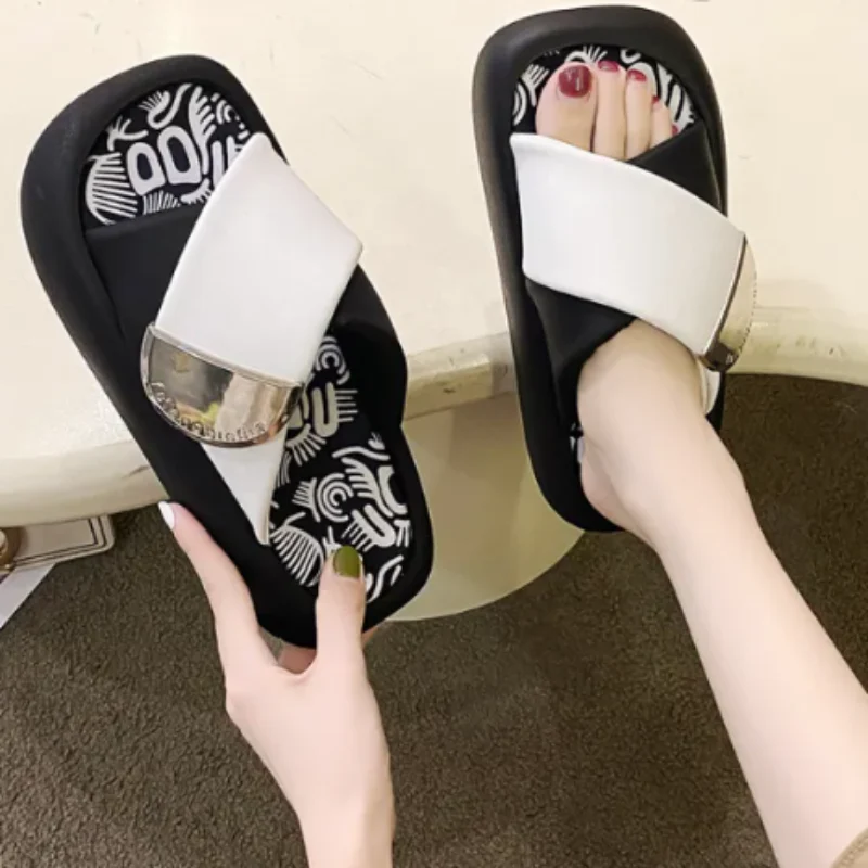 Duo Vibe Chunky Slippers - Image 4