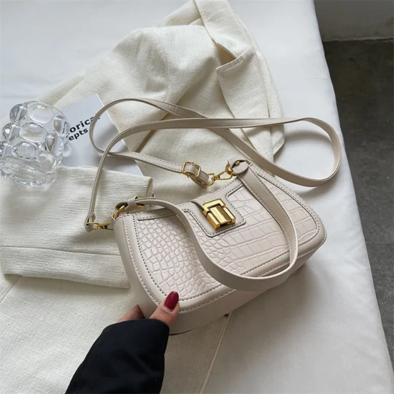 Dusk Diva Shoulder Bag - Image 2