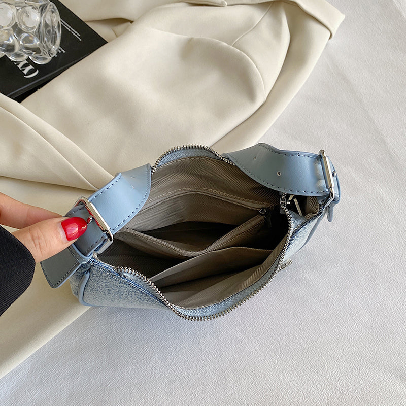Elegant Escape Denim Shoulder Bag - Image 5