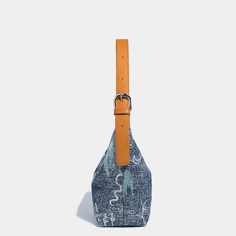 Exquisite Denim Shoulder Bag - Image 4