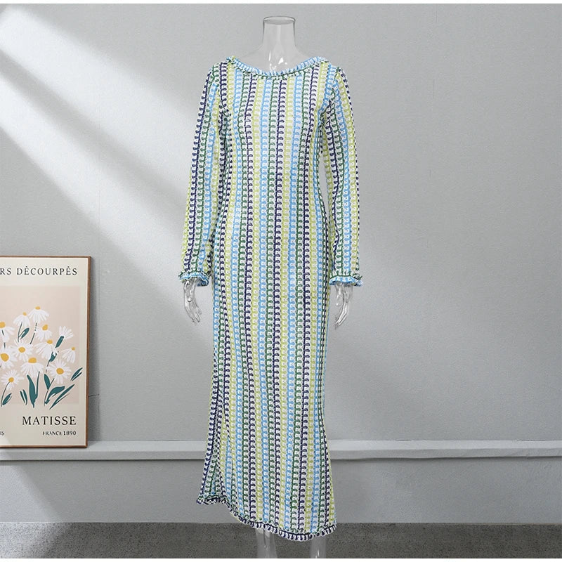 Feminine Flare Maxi Dress - Image 5