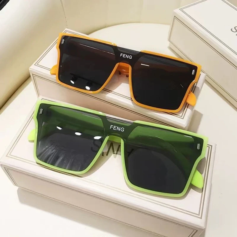 Feng Retro Sunnies - Image 9