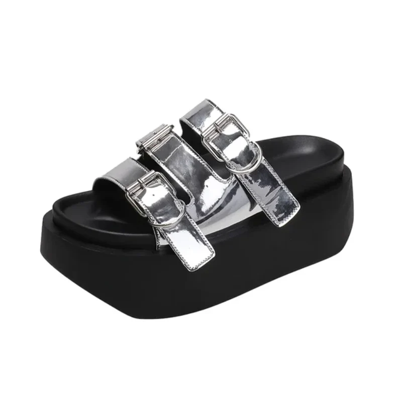 FinFling Chunky Slippers - Image 3