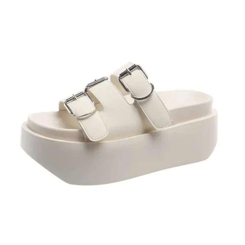 FinFling Chunky Slippers - Image 4