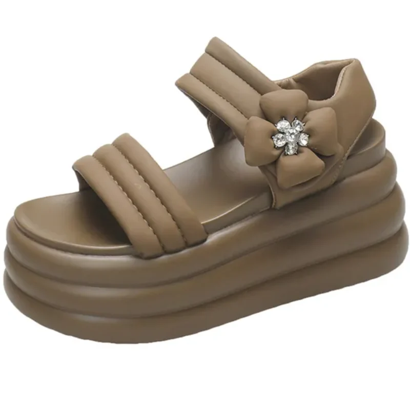 FloralAura Platform Sandals - Image 2