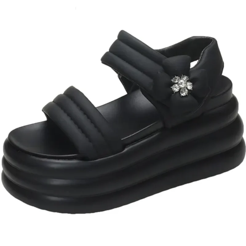 FloralAura Platform Sandals - Image 3