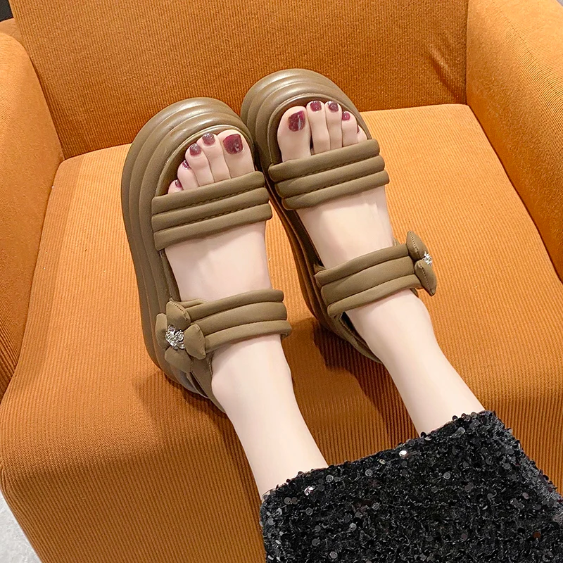 FloralAura Platform Sandals - Image 8