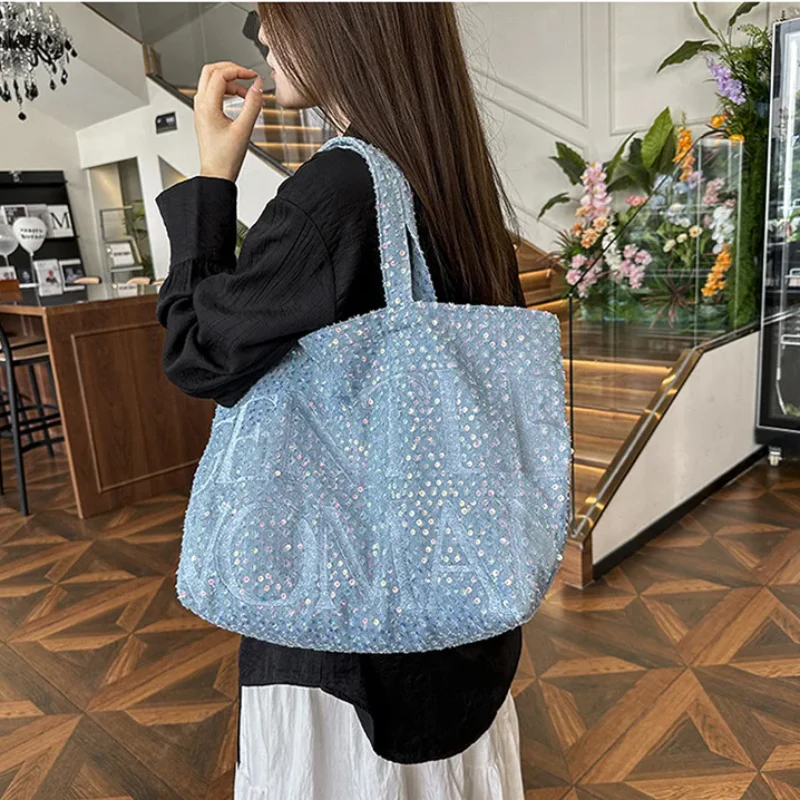 Gentlewoman Fashion Tote Bag - Image 3