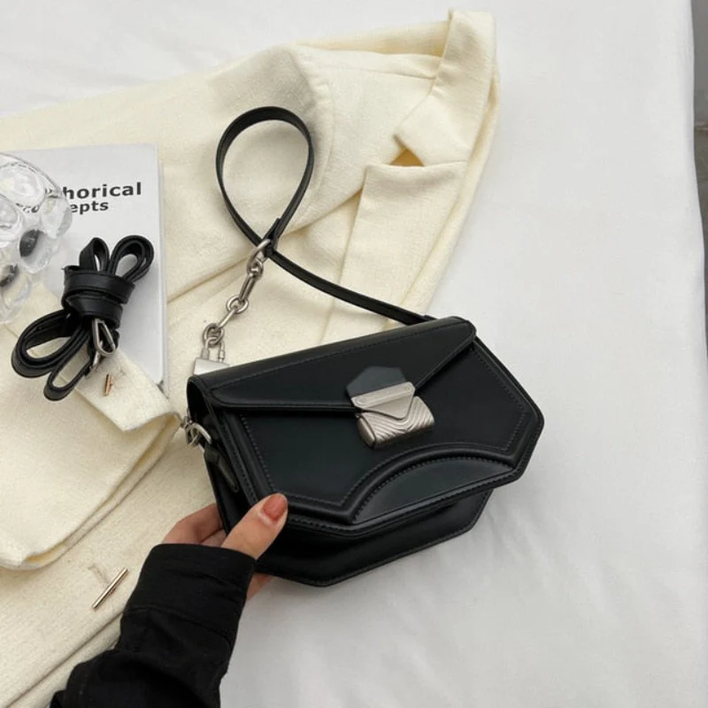 Glamour Glide Shoulder Bag - Image 6