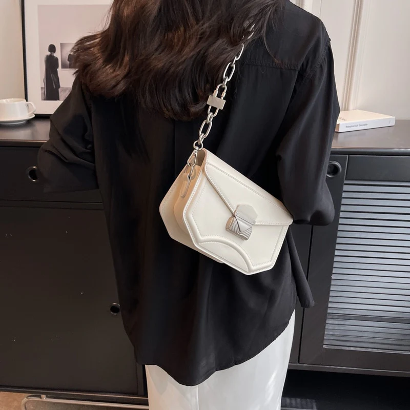 Glamour Glide Shoulder Bag - Image 7