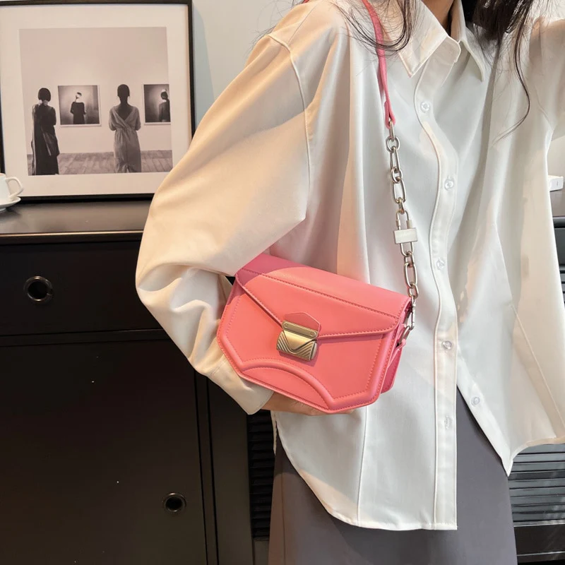 Glamour Glide Shoulder Bag - Image 9