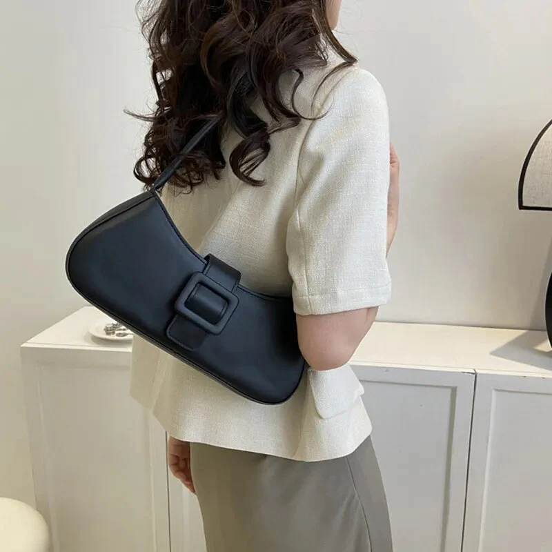 Henya Shoulder Bag - Image 5
