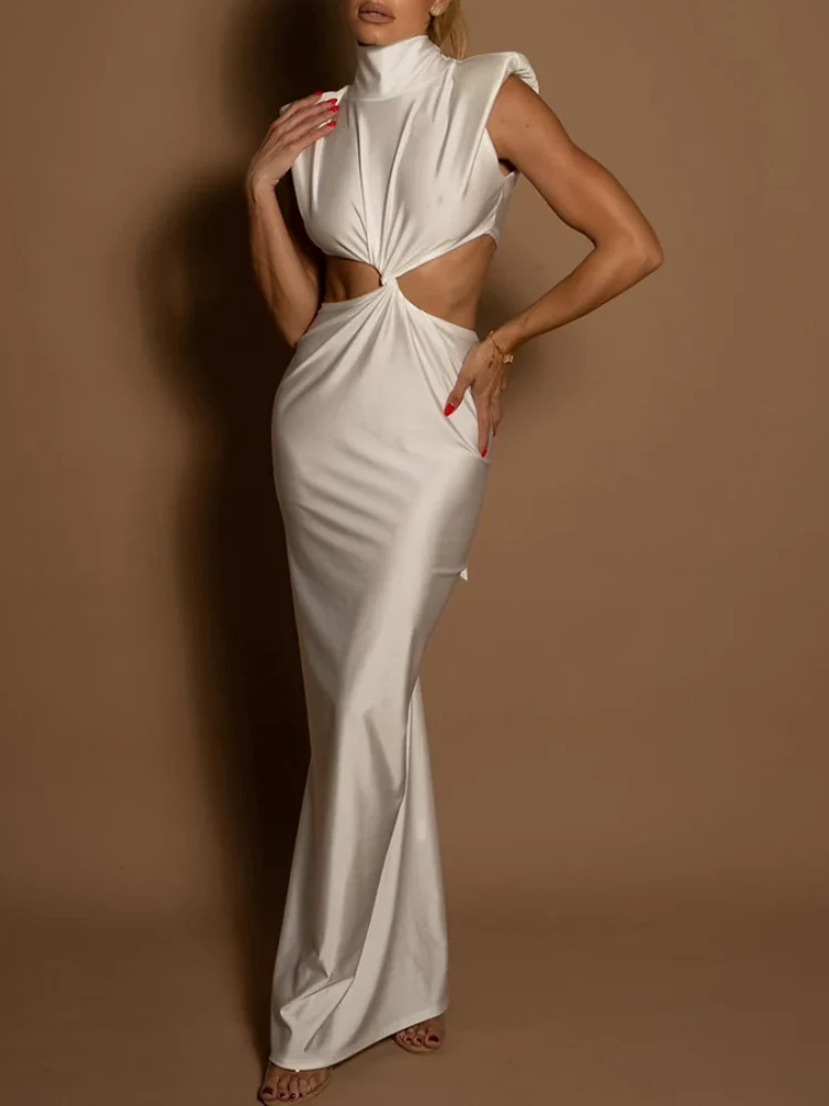 Hourglass Nights Maxi Dress - Image 3