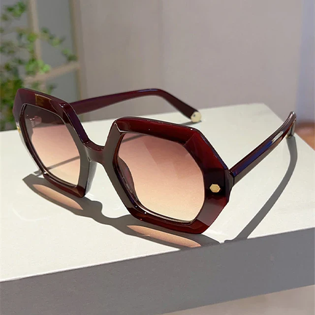 Julio Oversized Hexa Sunnies - Image 3