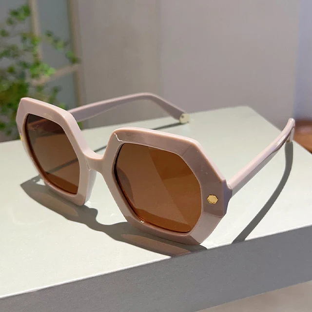 Julio Oversized Hexa Sunnies - Image 5