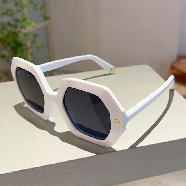 Julio Oversized Hexa Sunnies - Image 6