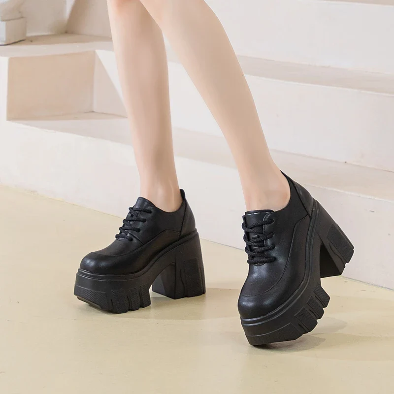 Lace & Lift Booties - Image 3