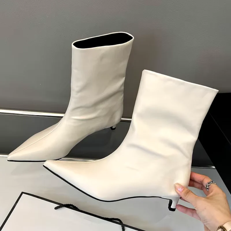 Ladylike Sleek Boots - Image 7