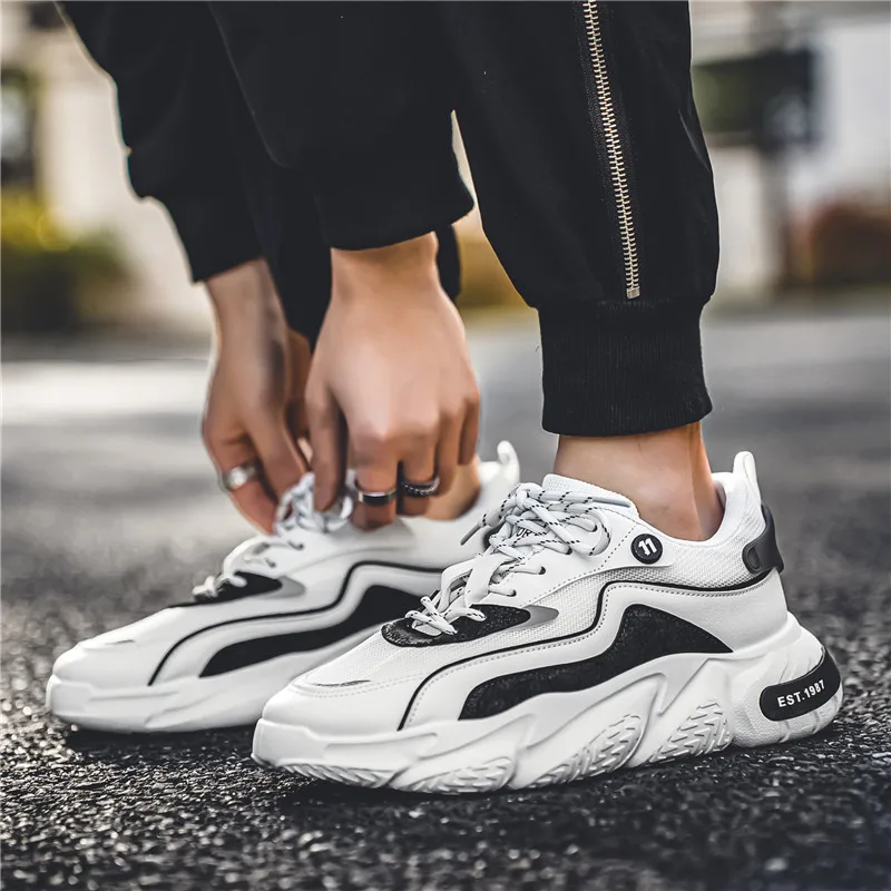 LineVision Sneakers - Image 4