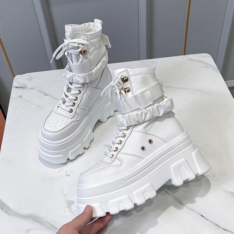 Lorex High Chunky Boots - Image 10