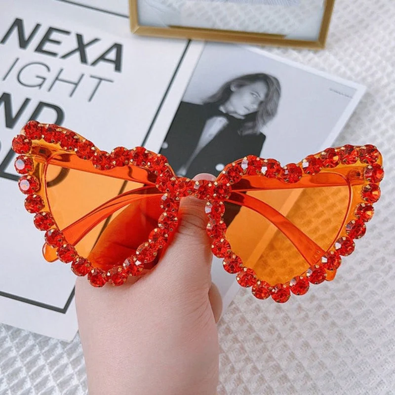 Luminous Heart Vintage Sunnies - Image 23