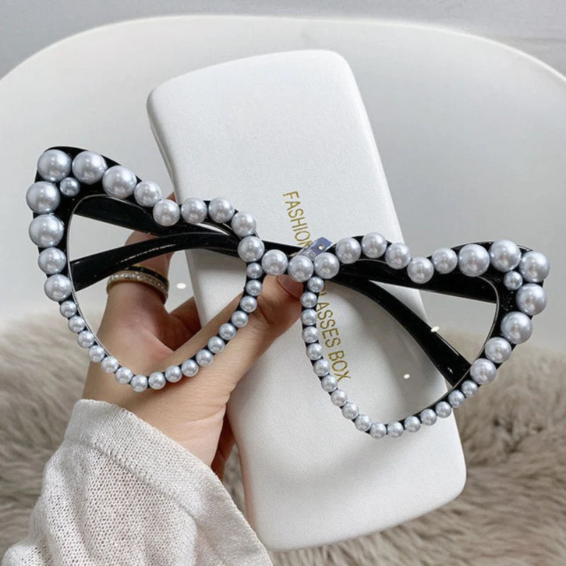 Luminous Heart Vintage Sunnies - Image 24