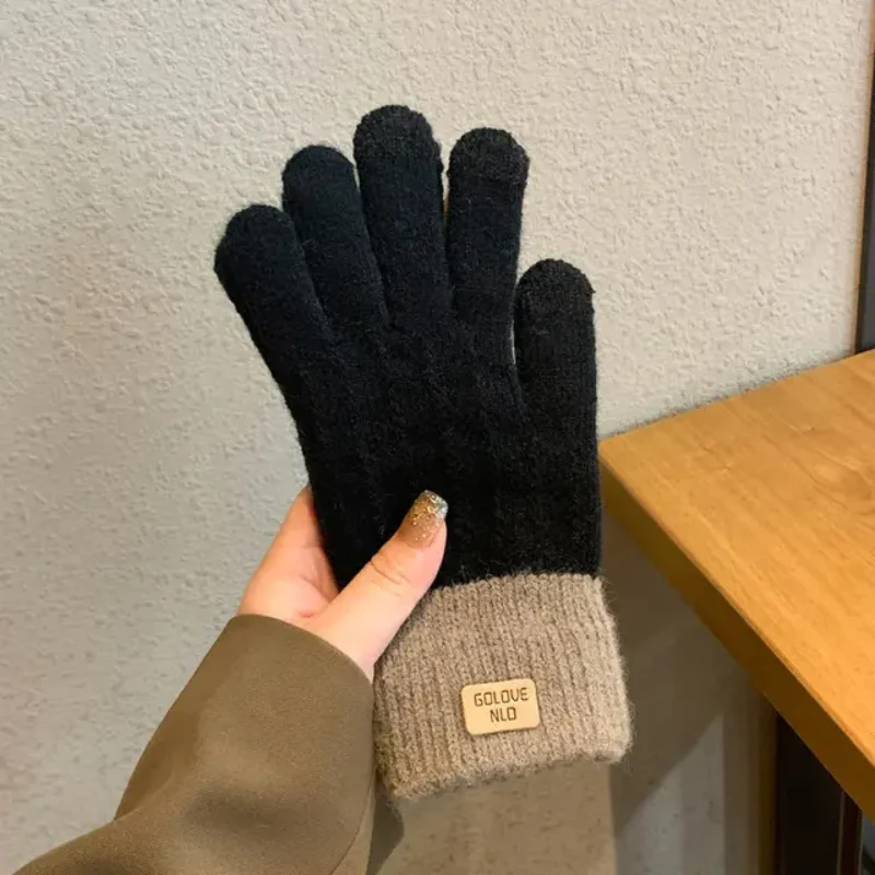 Lumu Warm Gloves - Image 15