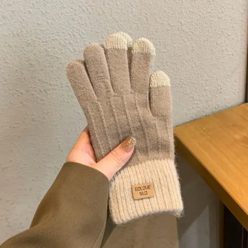 Lumu Warm Gloves - Image 16