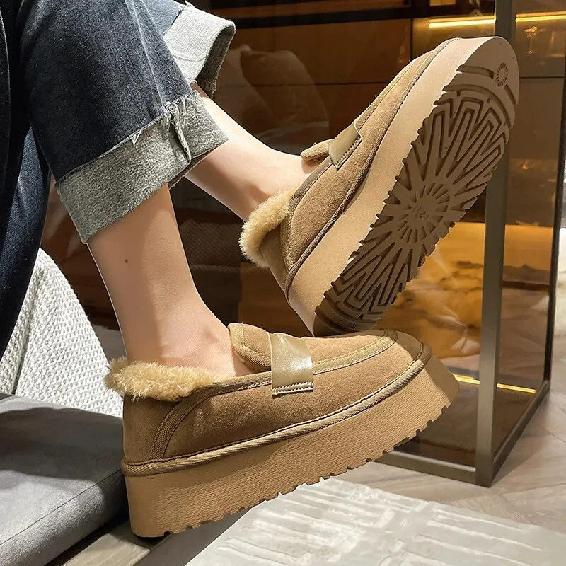 Marta's Fur Slippers - Image 4