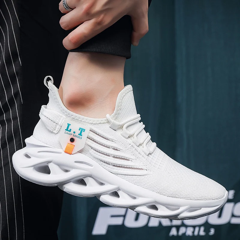 Metro Glide Light Sneakers - Image 11