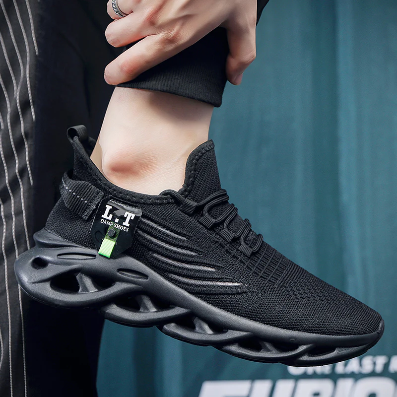 Metro Glide Light Sneakers - Image 13
