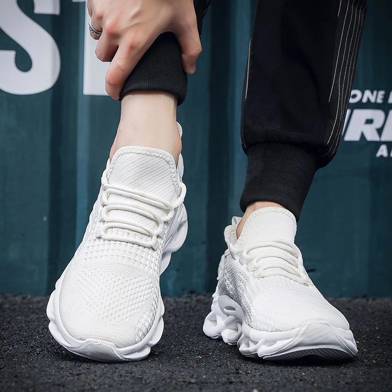 Metro Glide Light Sneakers - Image 5