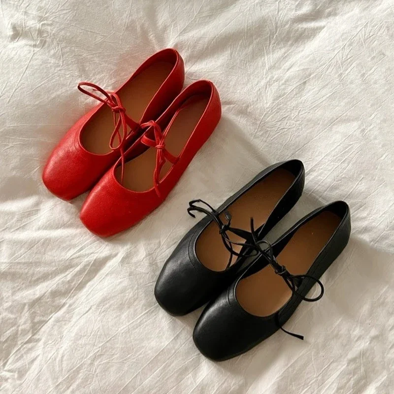 Modish Flat Sandals - Image 5