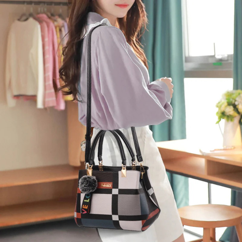 Monza Shoulder Bag - Image 6