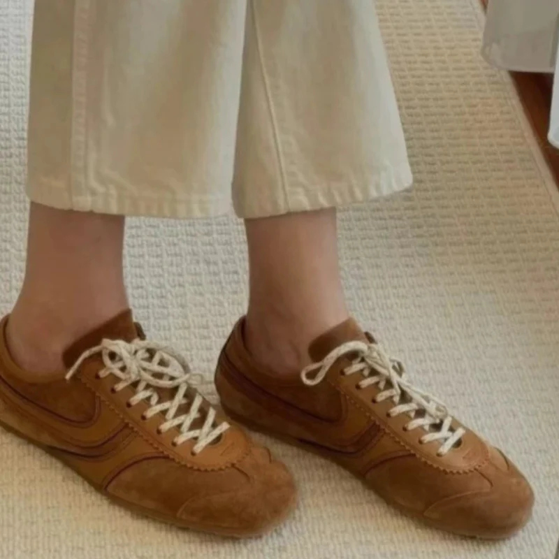 Motive Walk Sneakers - Image 3