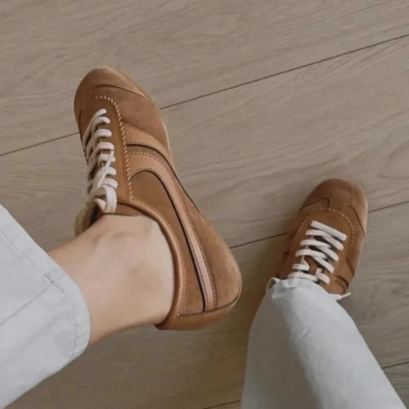 Motive Walk Sneakers - Image 4