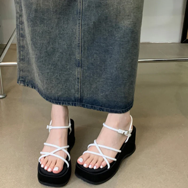 Petra Platform Sandals - Image 5