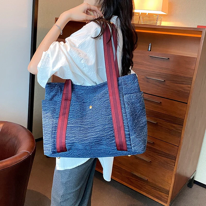Sassy City Satchel - Image 3