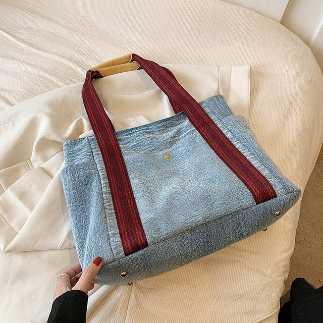 Sassy City Satchel - Image 6