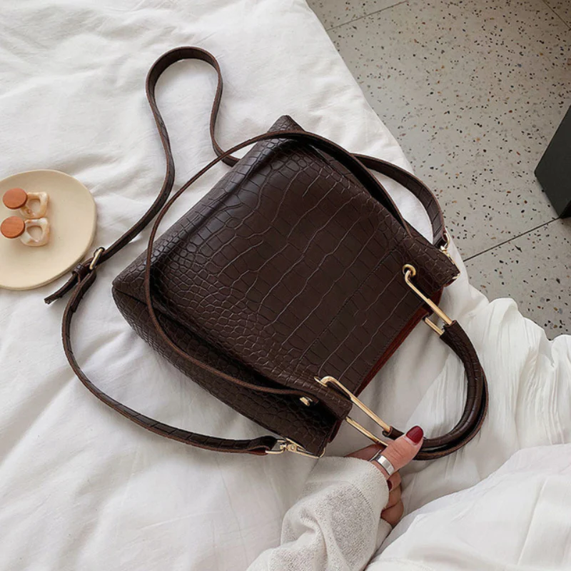 Servente Shoulder Bag - Image 3