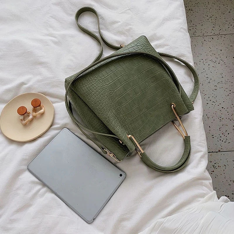 Servente Shoulder Bag - Image 5