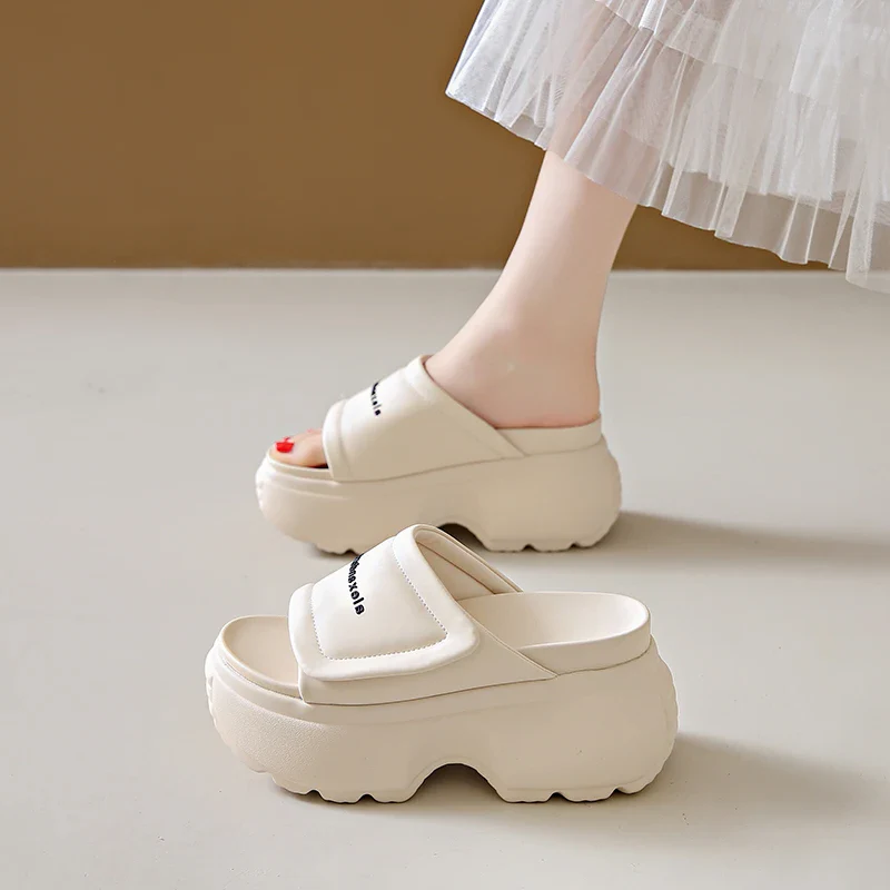 SoleMate Chunky Slippers - Image 4