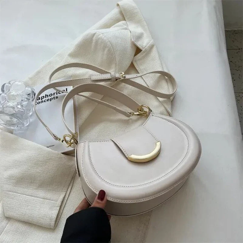 Solstice Shoulder Bag - Image 4